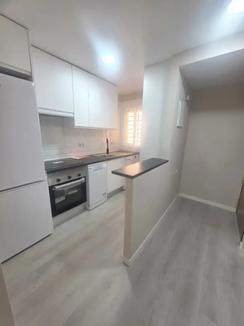 Kitchen of Flat for sale in Madrid  with Heating, Oven and Washing machine