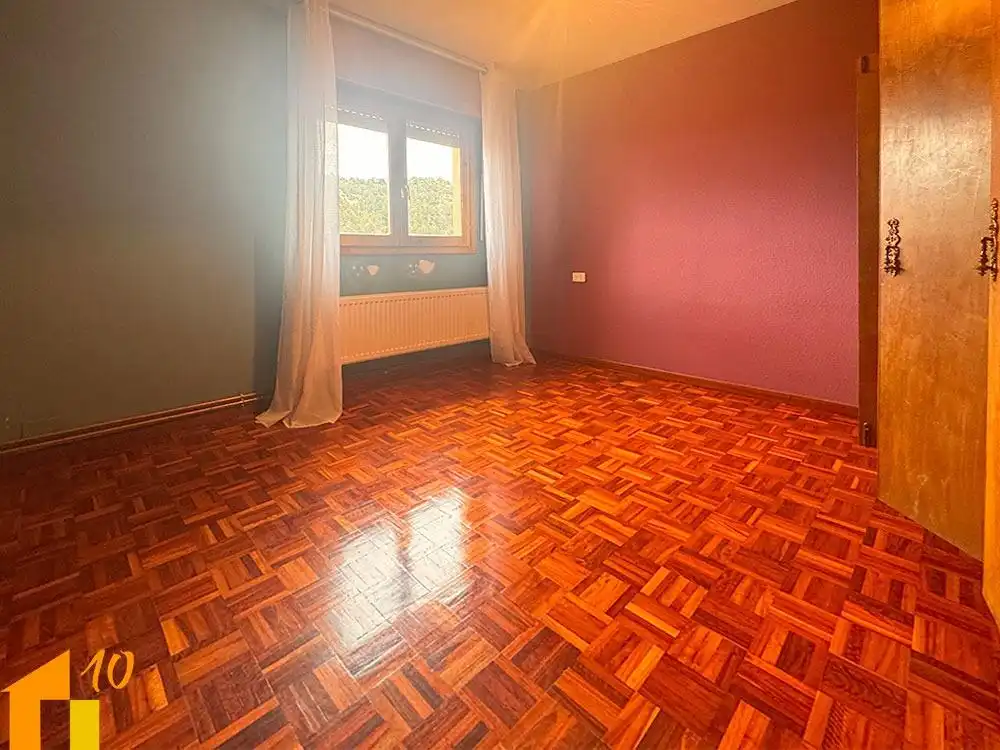 Schlafzimmer von Einfamilien-Reihenhaus zum Verkauf in Belorado mit Heizung und Terrasse