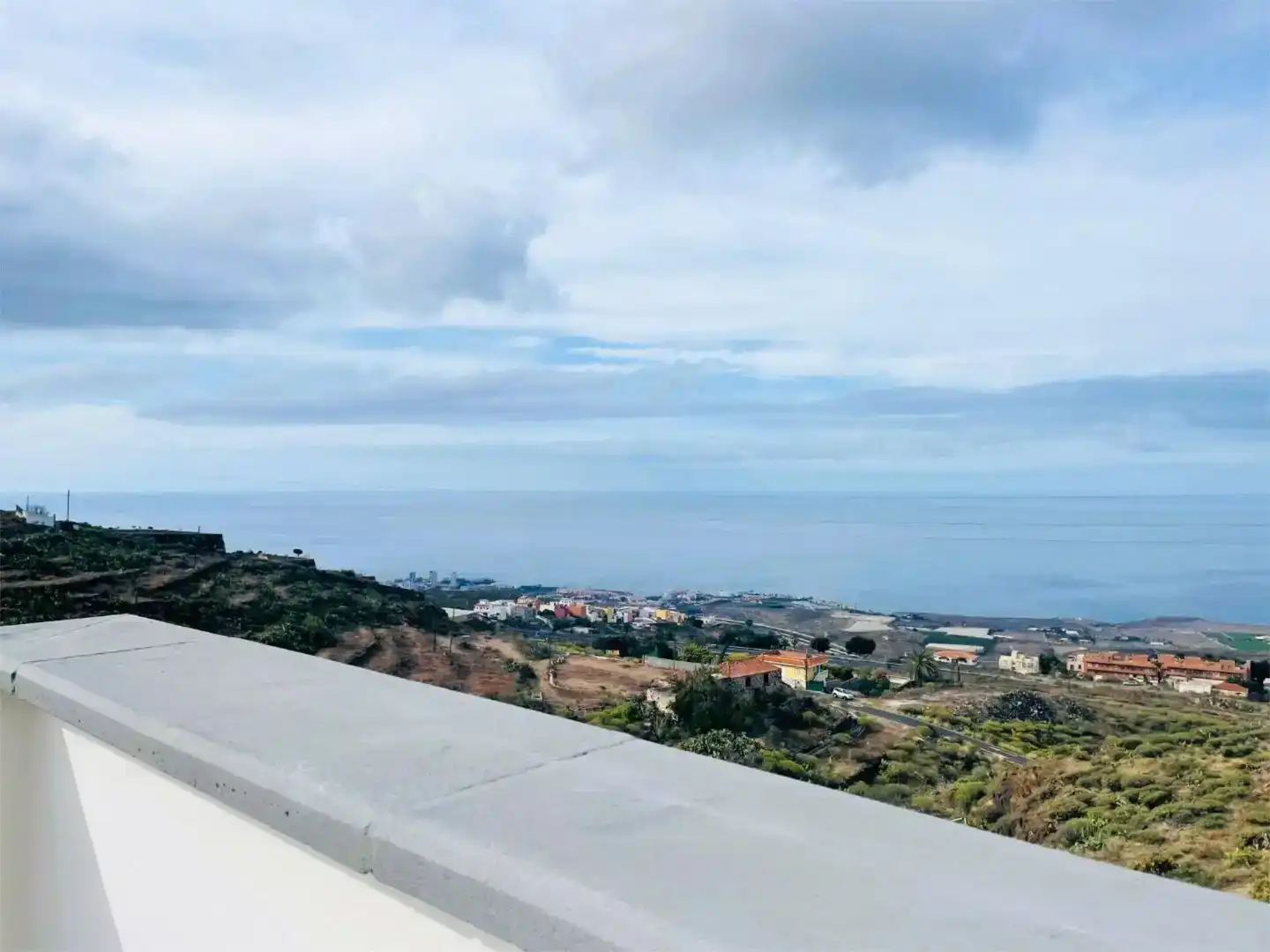 Vista exterior de Casa adosada en venda en Adeje amb Traster i Balcó