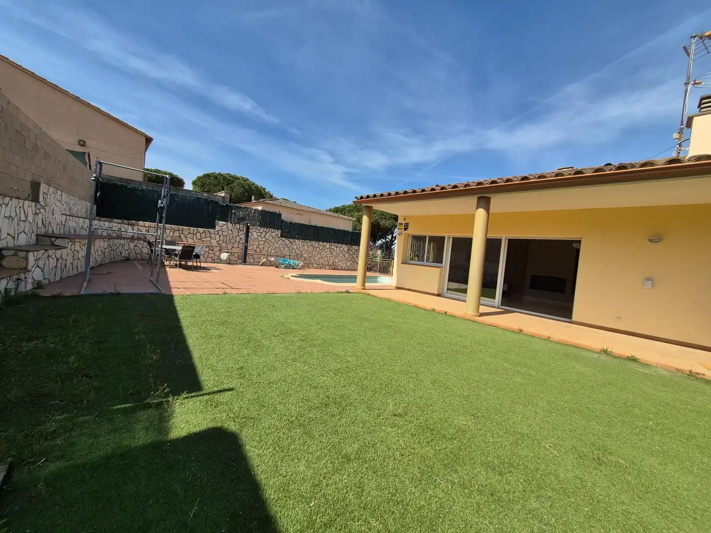 Jardí de Casa o xalet en venda en Tordera amb Aire condicionat, Calefacció i Terrassa