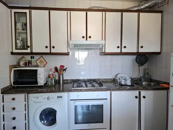 Cuina de Apartament en venda en Moaña amb Calefacció, Parquet i Traster