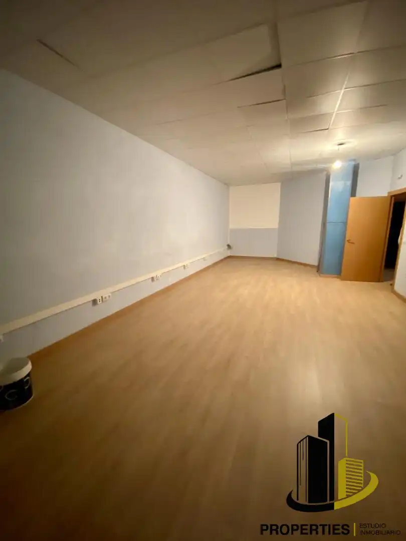 Business premises to rent in Guijuelo, imagen 7