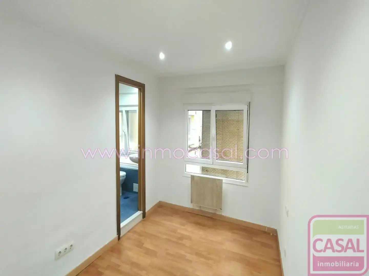 Habitación de Piso en venta en Proaza con Calefacción
