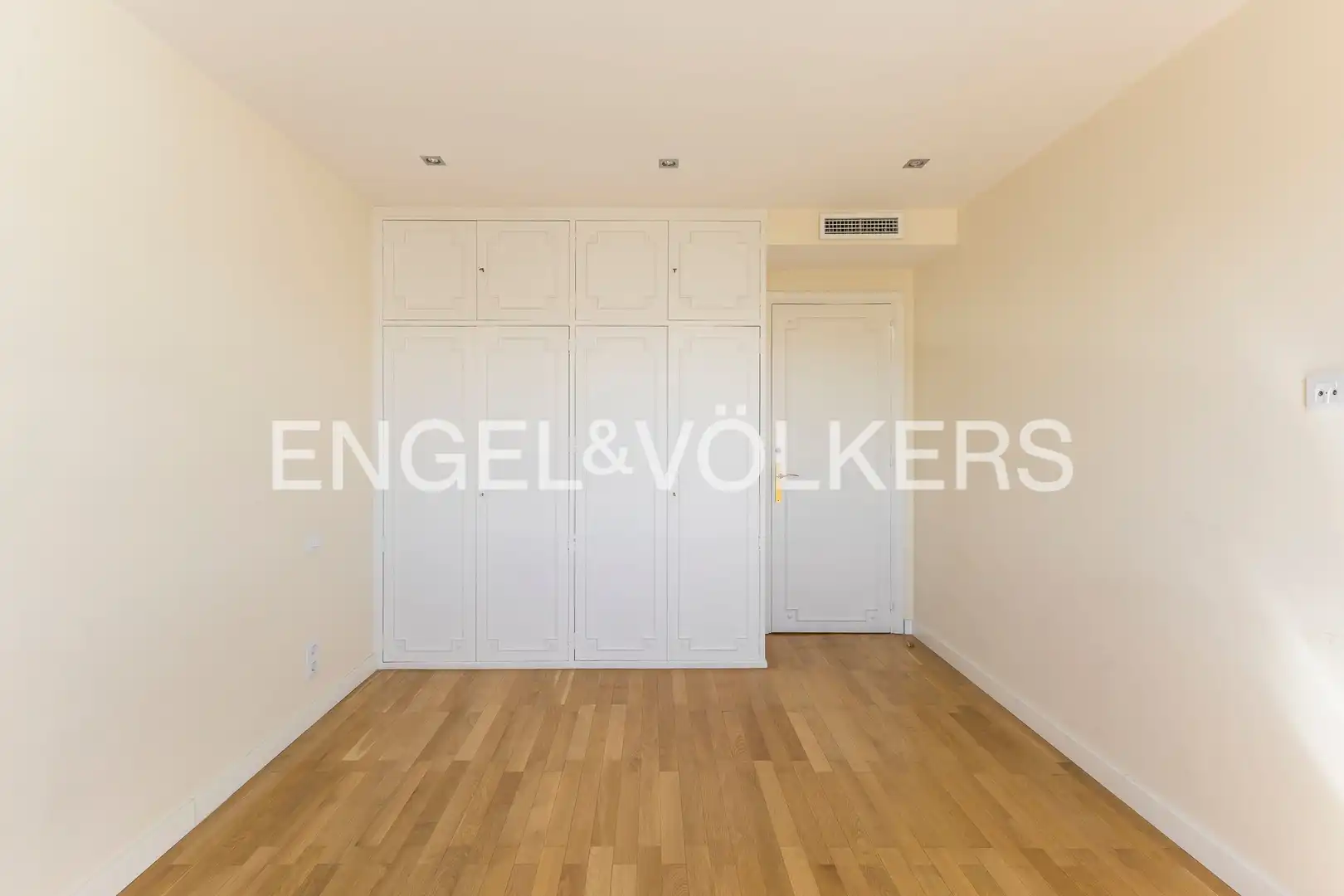 Habitación de Piso de alquiler en Madrid con Aire acondicionado, Calefacción y Parquet