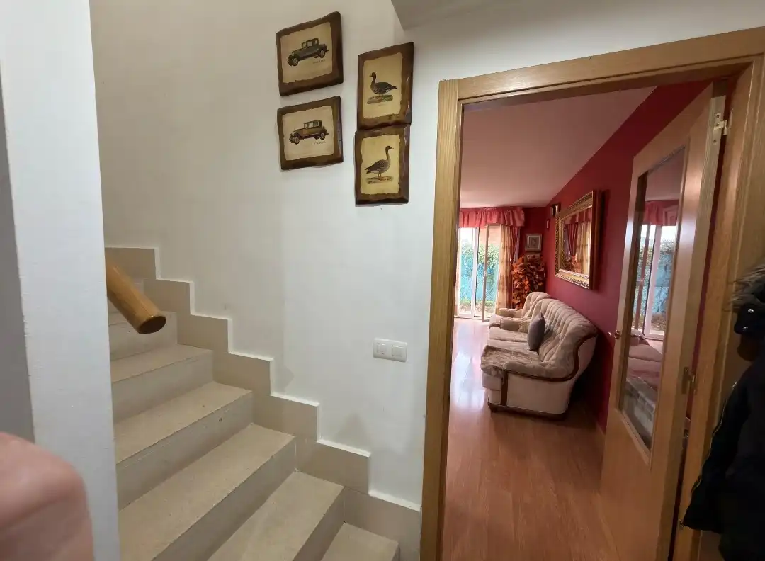 Casa o xalet en venda en Ponferrada amb Calefacció, Jardí privat i Moblat