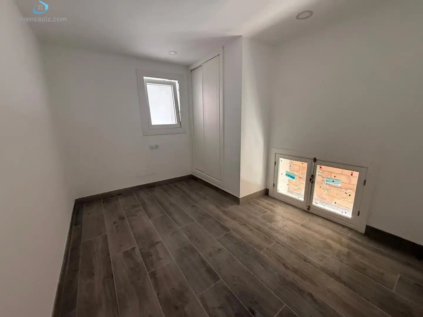Habitación de Dúplex en venta en Cádiz