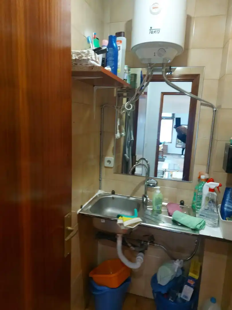 Bany de Local en venda en Rueda amb Aire condicionat