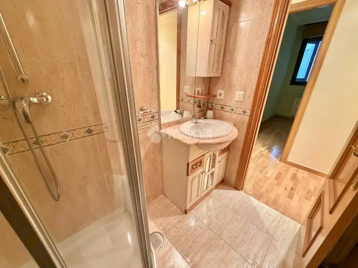 Baño de Piso en venta en Palencia con Calefacción, Parquet y Terraza