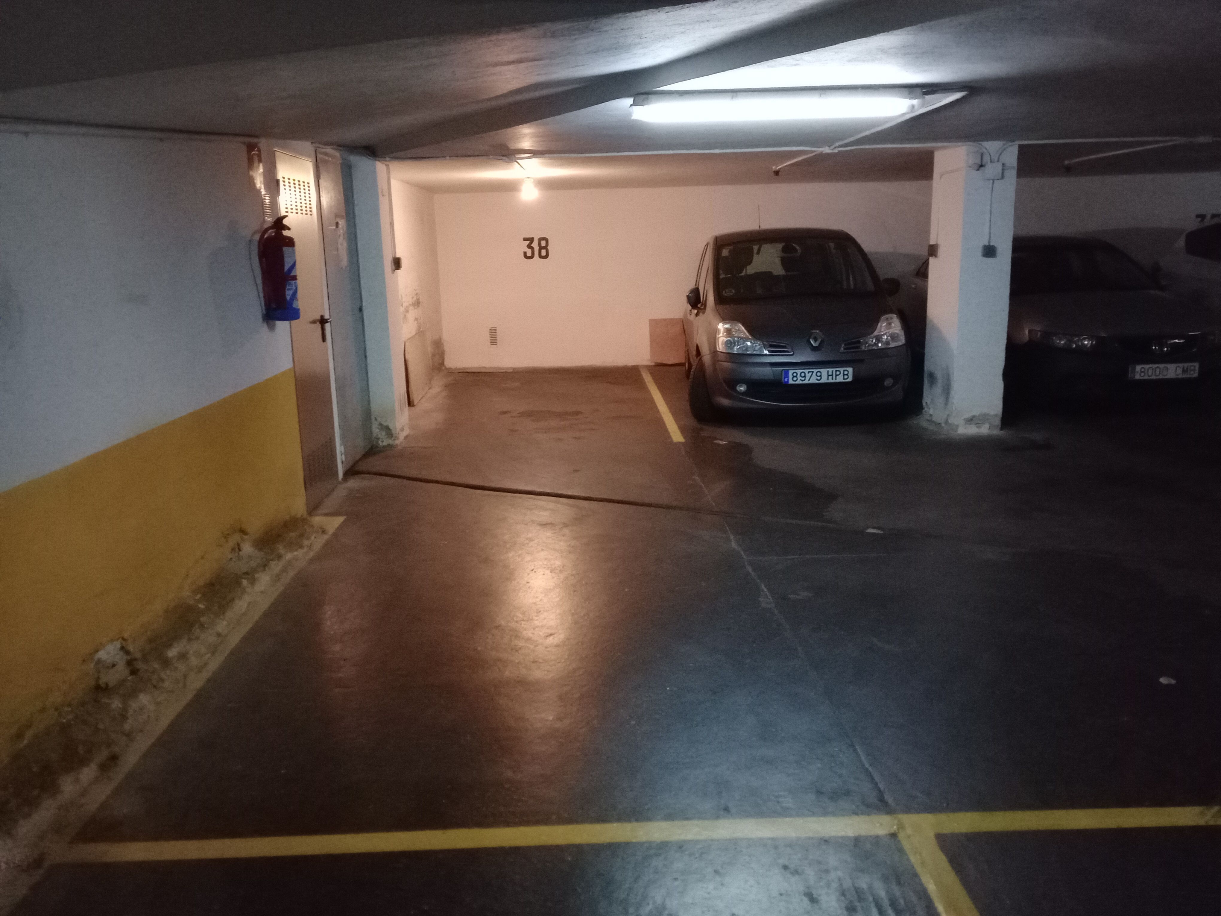 Garage to rent in Calle de los Reyes Catolicos, Área Romántica