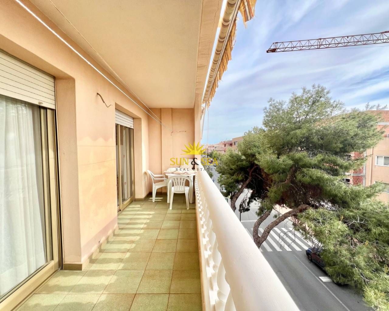 Vista exterior de Apartament de lloguer en San Pedro del Pinatar amb Terrassa, Piscina i Moblat