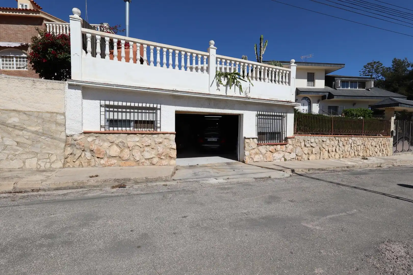 Vista exterior de Casa o chalet en venta en Chiva con Aire acondicionado, Calefacción y Jardín privado