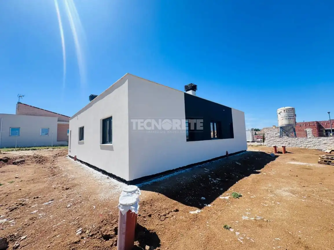 Vista exterior de Casa o chalet en venta en Layos con Aire acondicionado y Calefacción