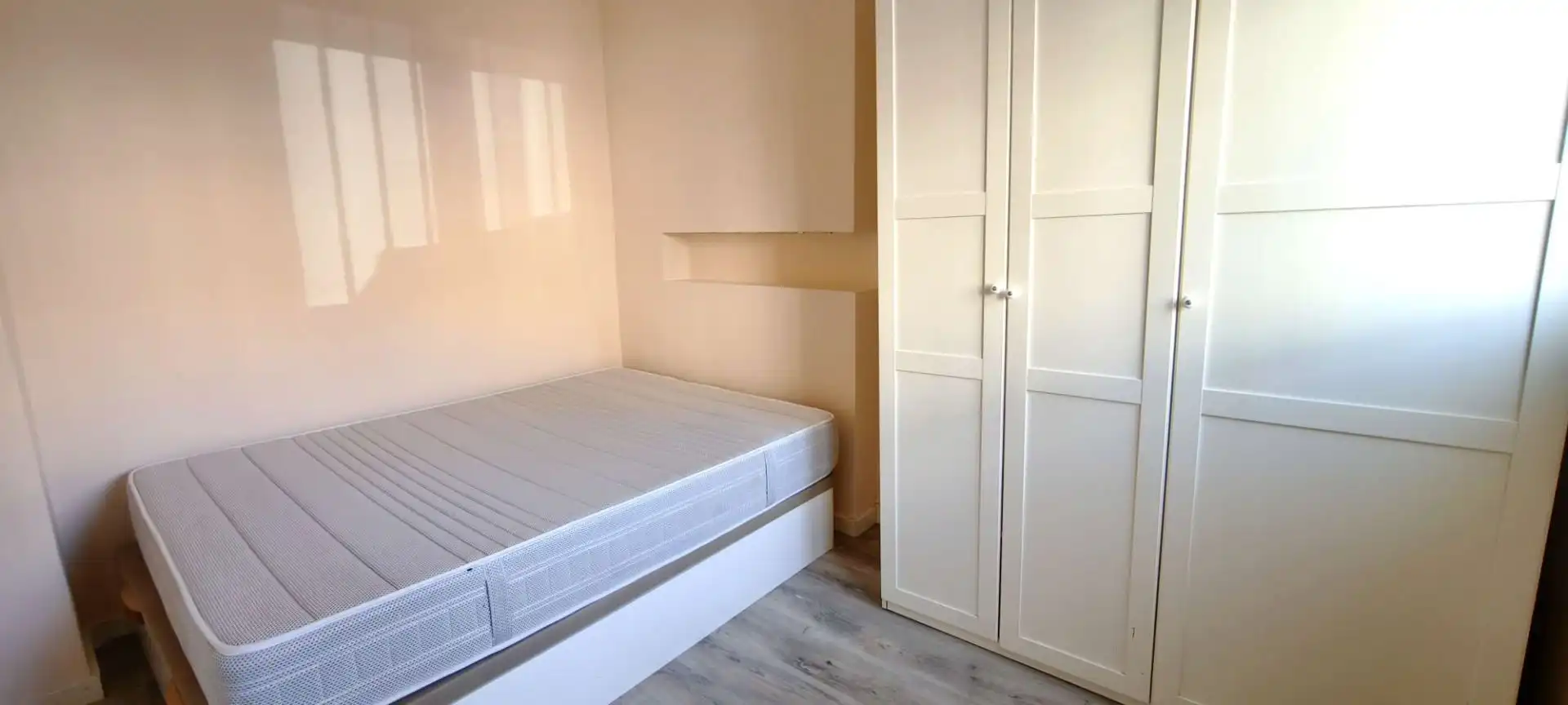 Dormitori de Casa adosada en venda en Zaragoza amb Calefacció i Terrassa