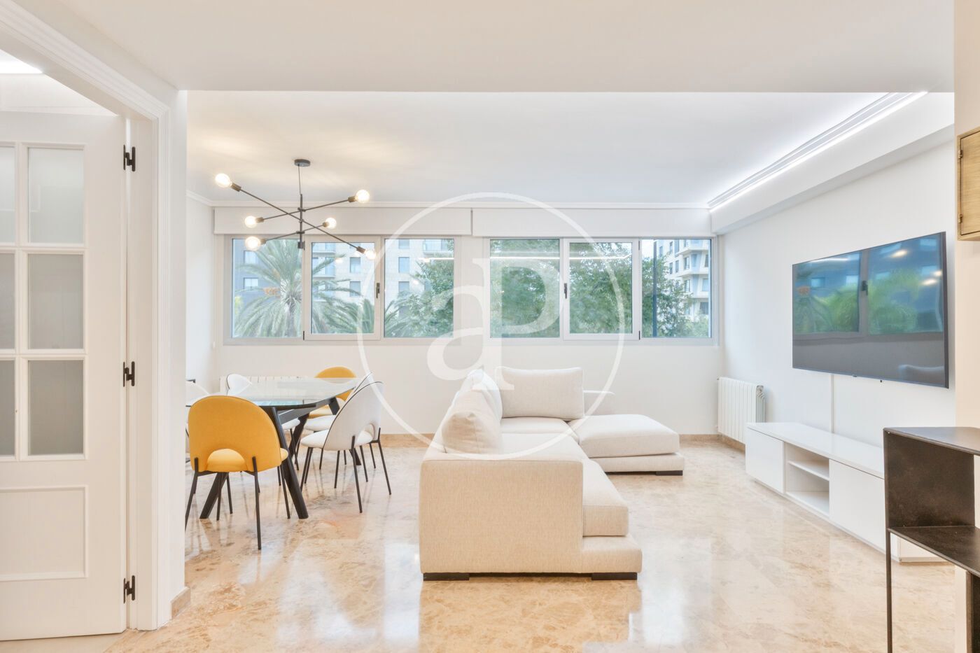 Sala d'estar de Pis de lloguer en  Valencia Capital amb Aire condicionat, Calefacció i Jardí privat