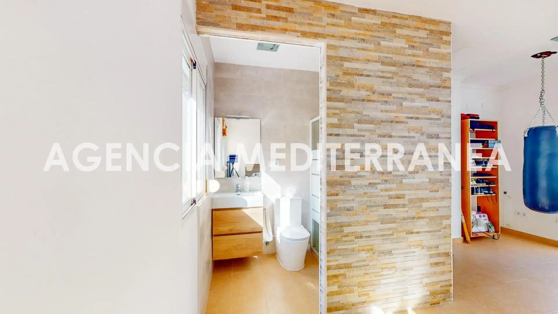 Bany de Casa o xalet en venda en Burjassot amb Aire condicionat, Calefacció i Terrassa