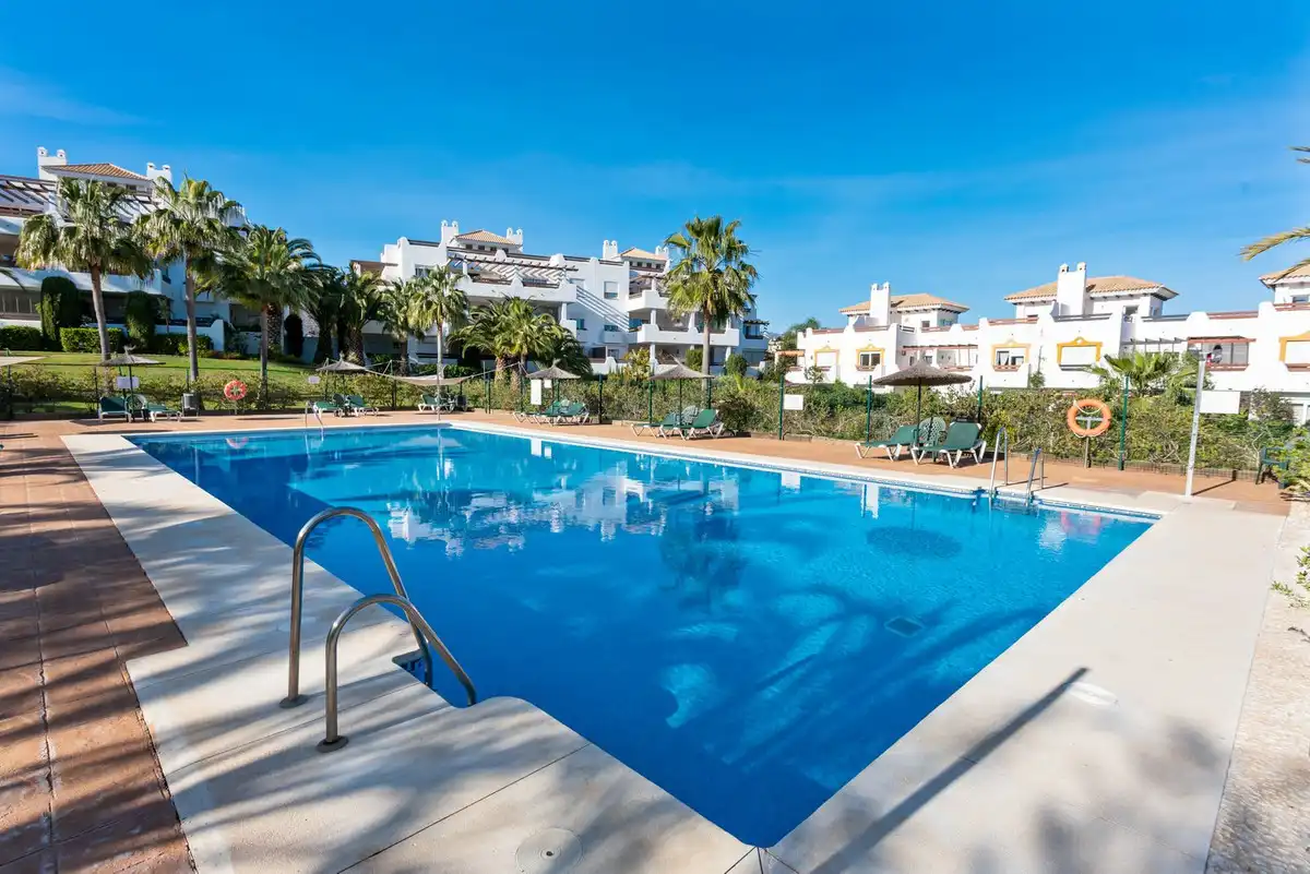 Àtic amb piscina en venda a Selwo