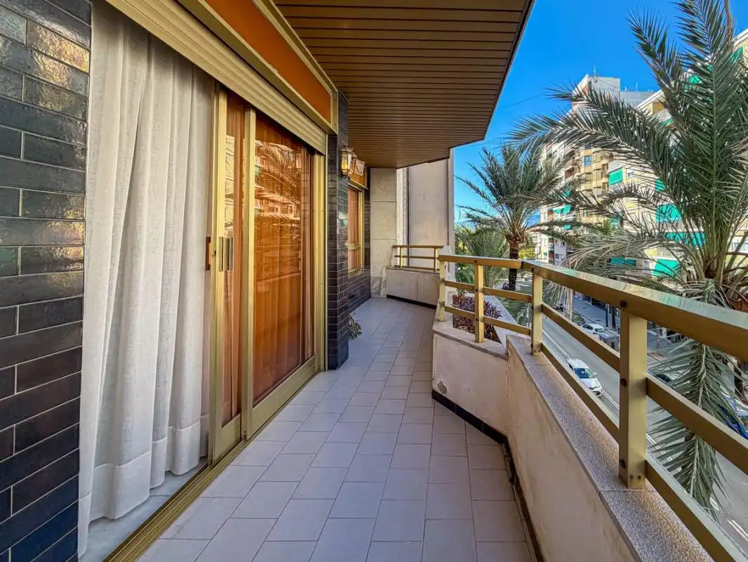 Flat with lift for sale in Avinguda de la República Argentina, imagen 11