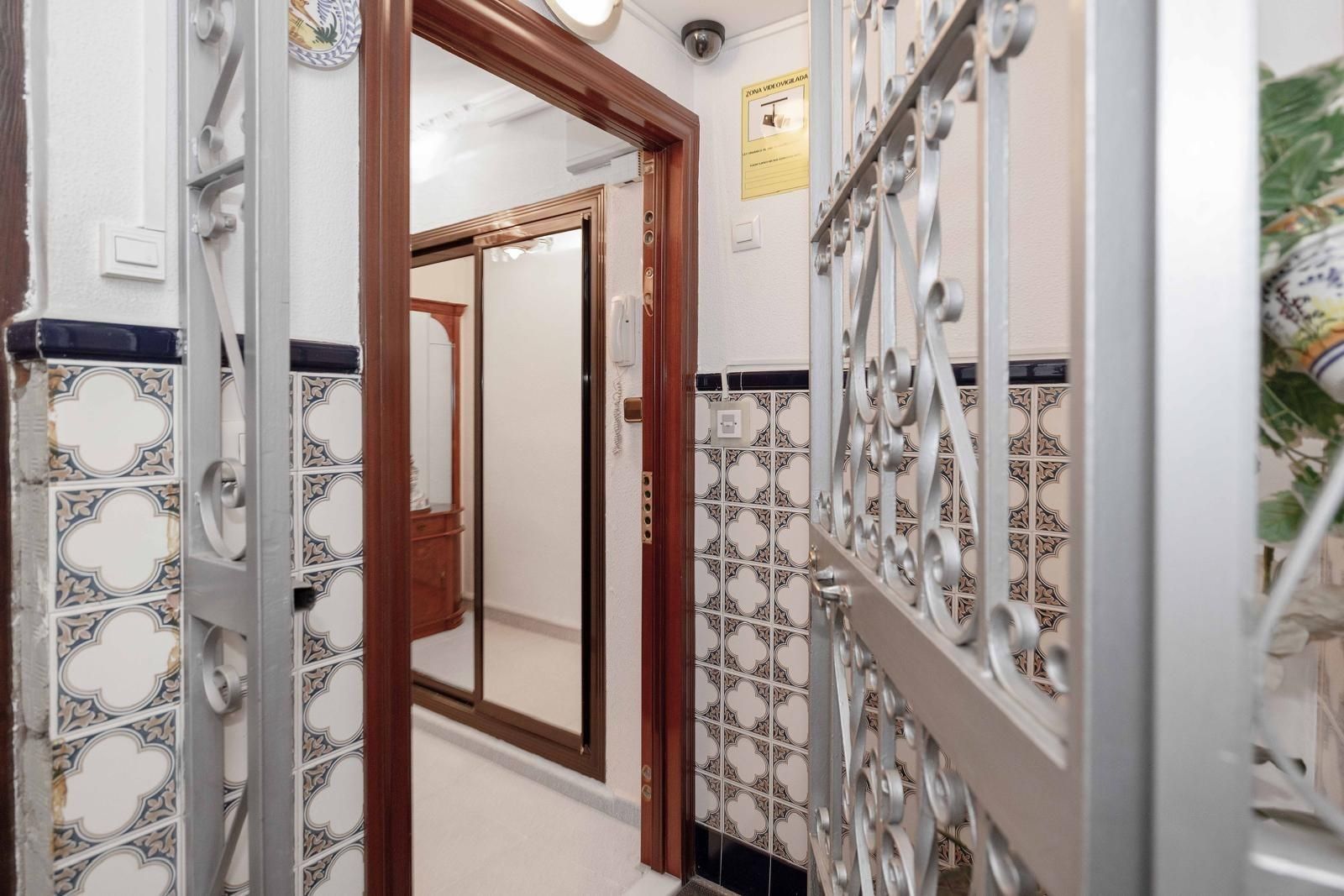 Flat for sale in  Sevilla Capital  with Air Conditioner, Terrace and Balcony