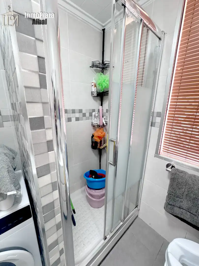 Baño de Piso en venta en Valencia con Aire acondicionado