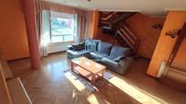 Sala d'estar de Dúplex en venda en Villaquilambre amb Terrassa