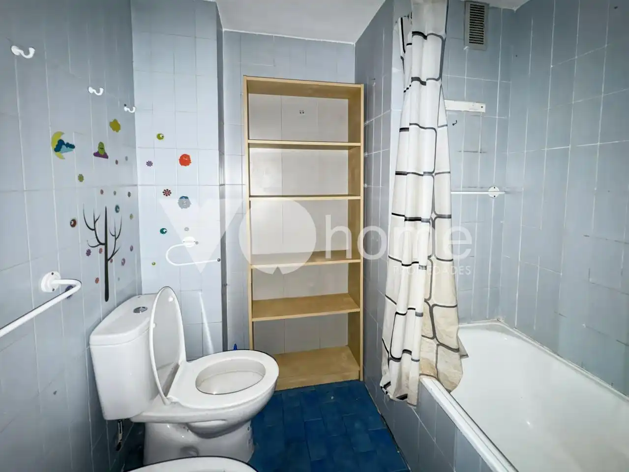 Baño de Piso en venta en Madrid con Calefacción, Parquet y Terraza