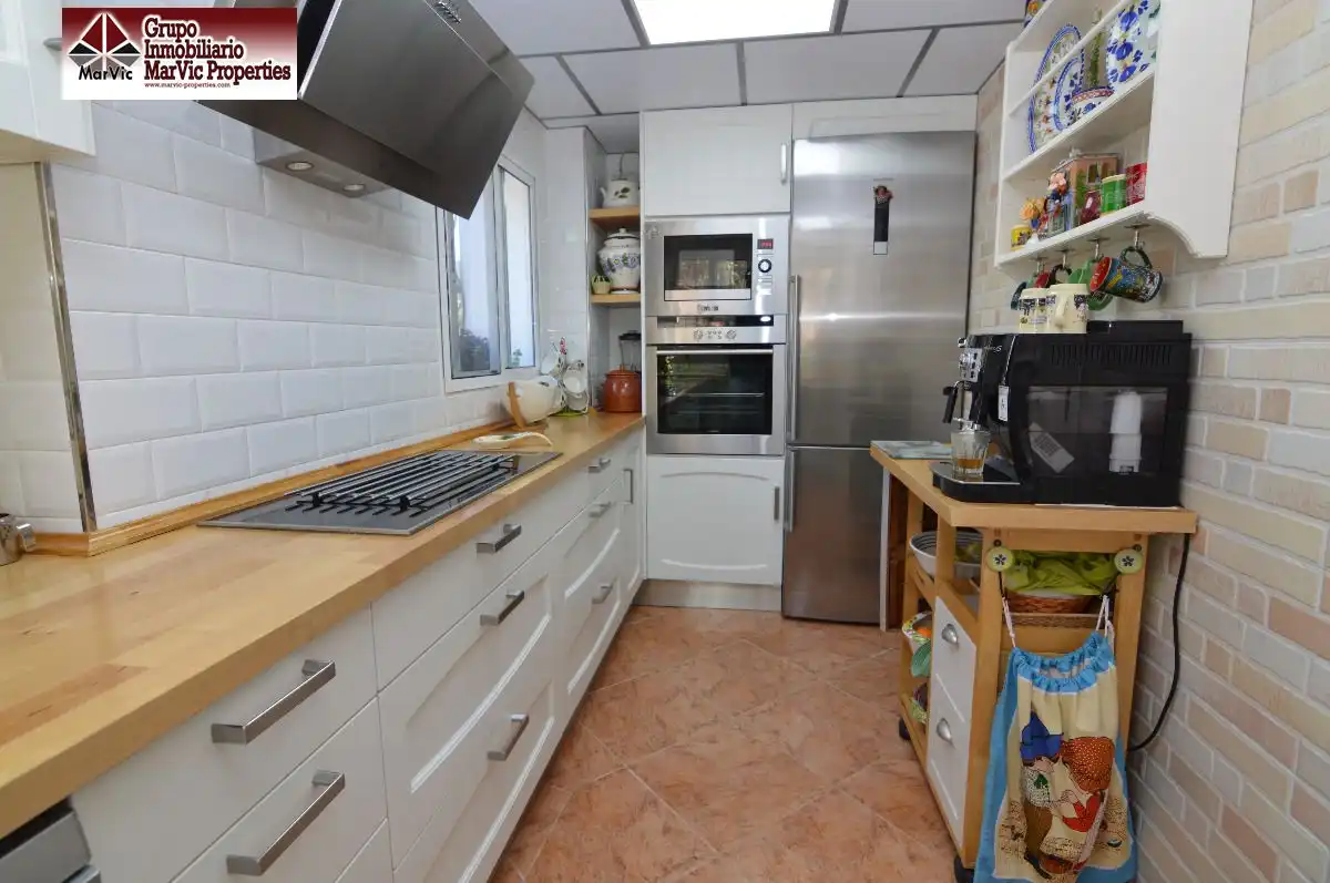 Kitchen of Houses for sale in La Nucia  with Air Conditioner, Swimming Pool and Furnished