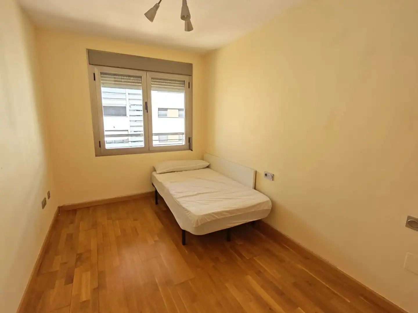 Bedroom of Flat for sale in Murcia  with Air Conditioner