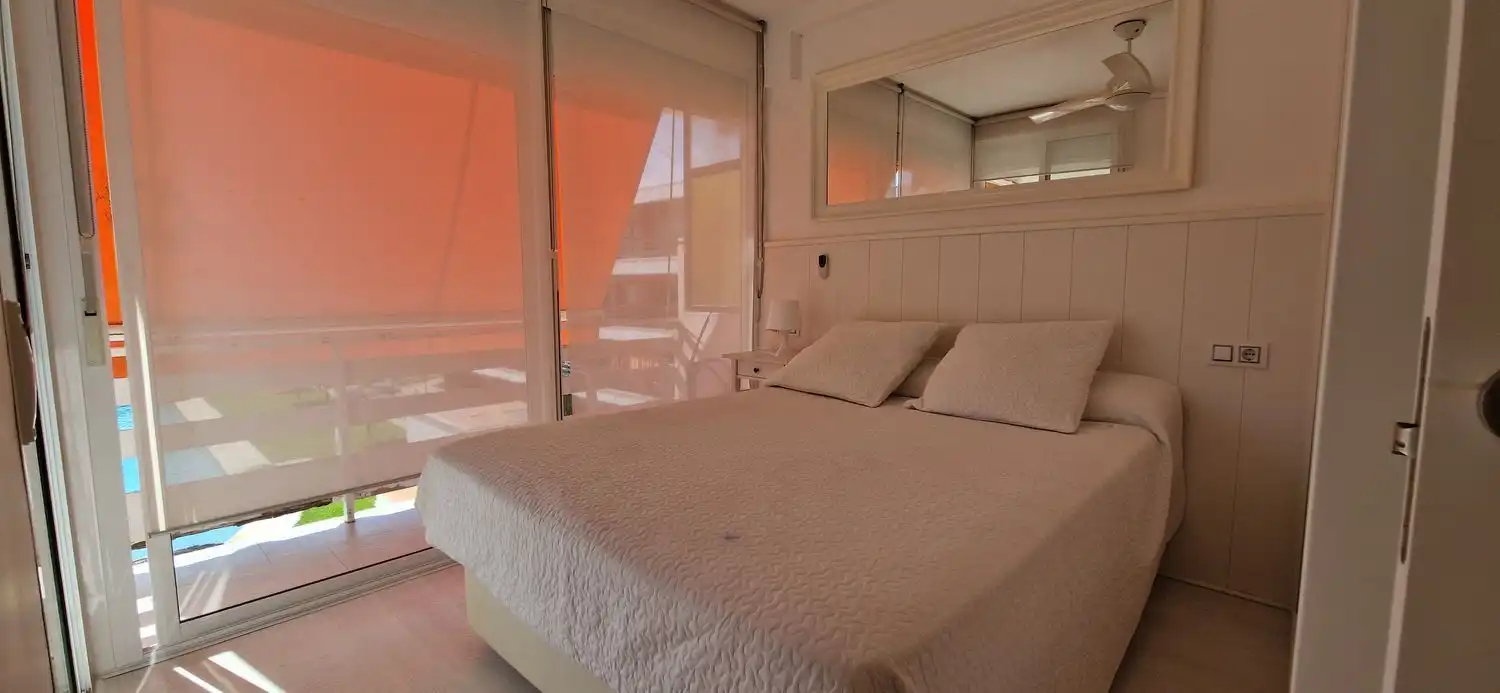 Bedroom of Flat for rent in El Rompido  with Terrace, Storage room and Community pool