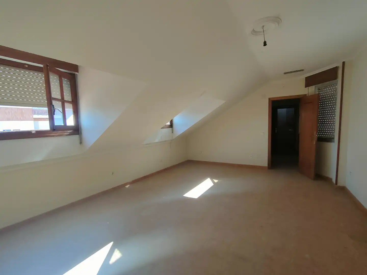 Maisonette zum Verkauf in Benavente mit Heizung, Terrasse und Balkon