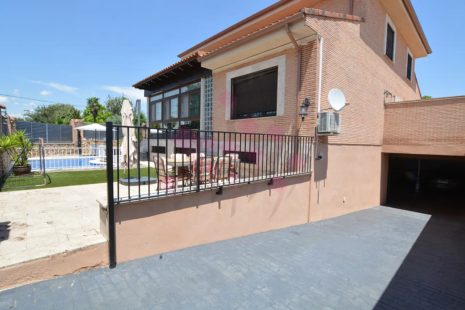 Terrassa de Casa o xalet en venda en Ciudad Real amb Aire condicionat, Calefacció i Jardí privat