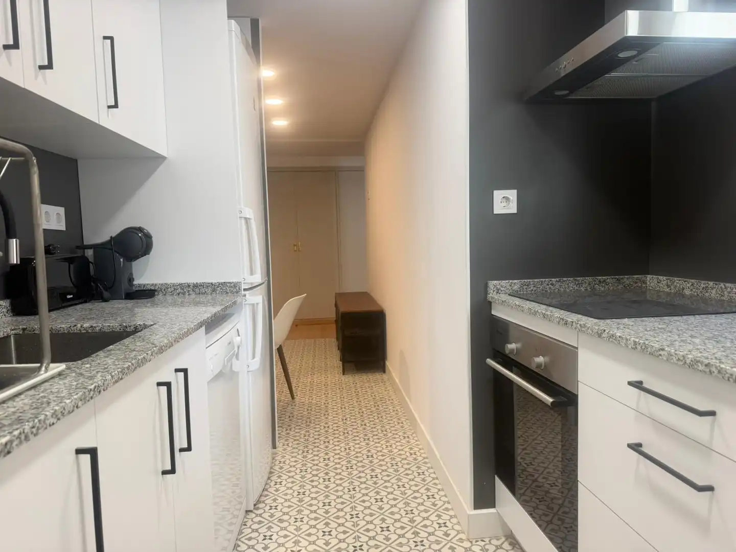 Kitchen of Flat for share in Madrid  with Heating, Furnished and Washing machine