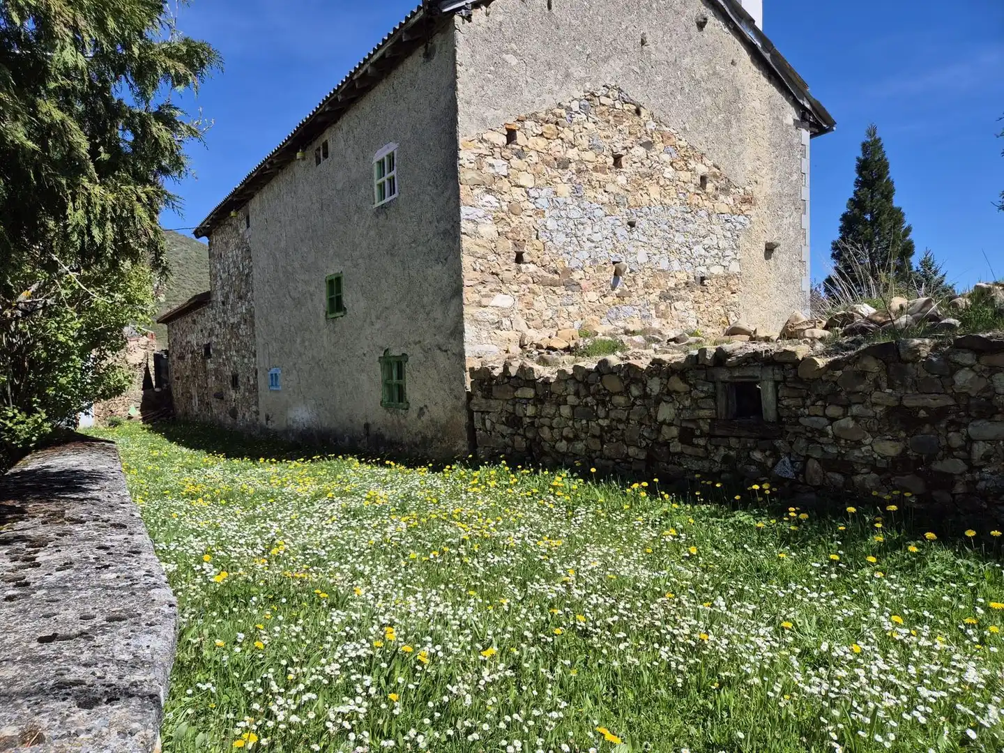 Exterior view of Houses for sale in Acebedo  with Storage room and Swimming Pool