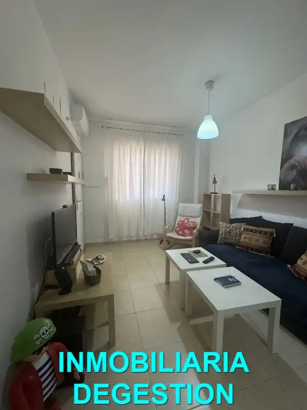 Living room of Flat for sale in Linares  with Air Conditioner, Heating and Furnished