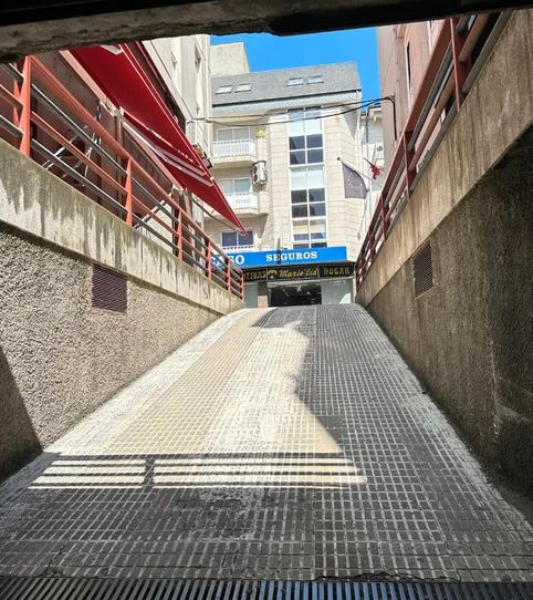 Foto 2 de Garatge en venda a Rúa Laureano Peláez, Verín, Ourense