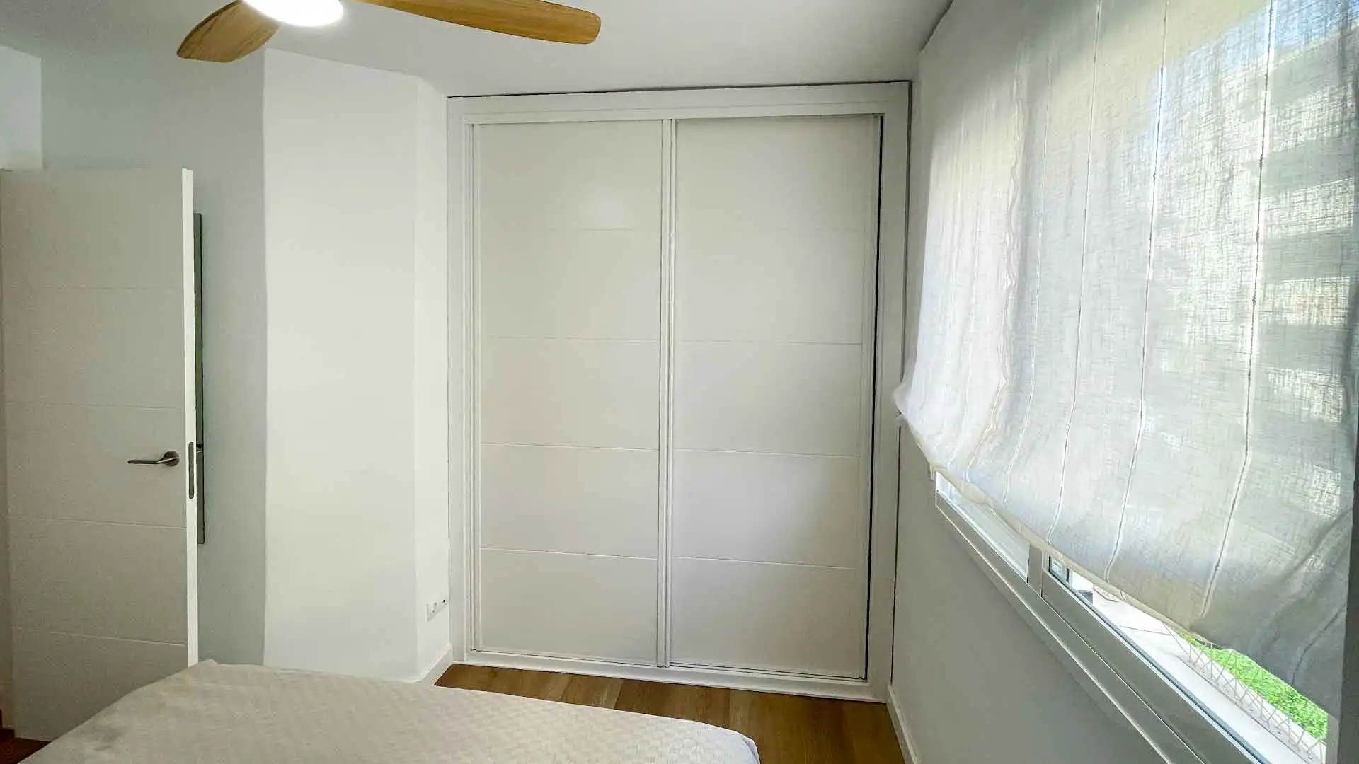 Bedroom of Apartments for rent in Marbella  with Air Conditioner, Terrace and Storage room