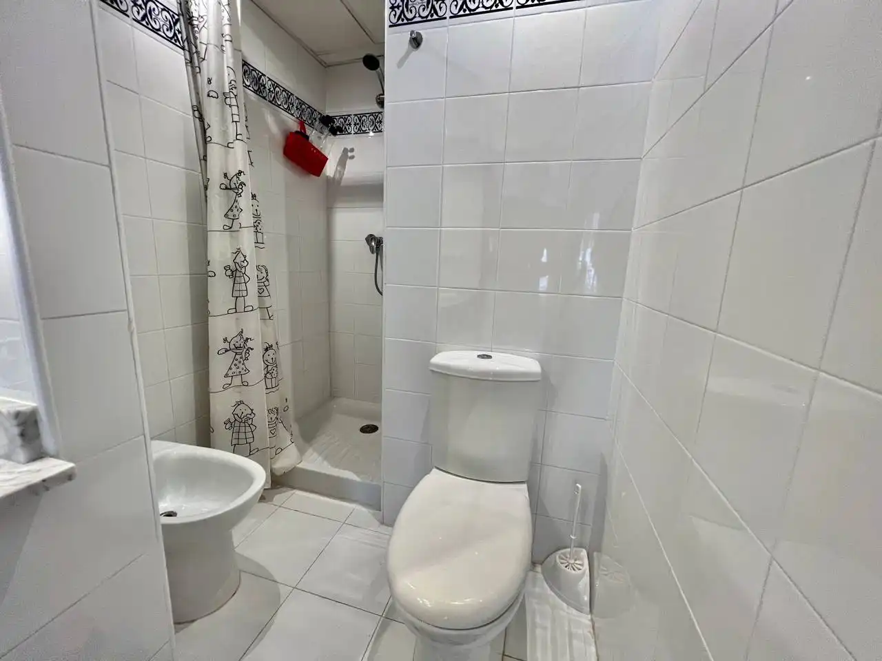 Bathroom of Apartments for rent in Torrevieja  with Terrace, Swimming Pool and Furnished
