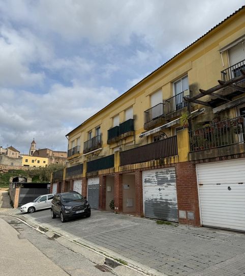 Foto 2 de Casa adosada en venda a Puigpelat, Tarragona