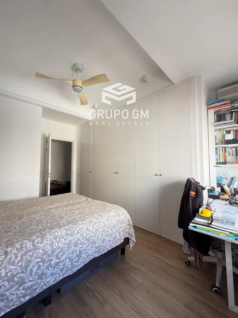 Bedroom of Flat for sale in Madrid  with Air Conditioner and Heating
