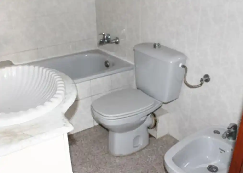 Bany de Pis en venda en Almería