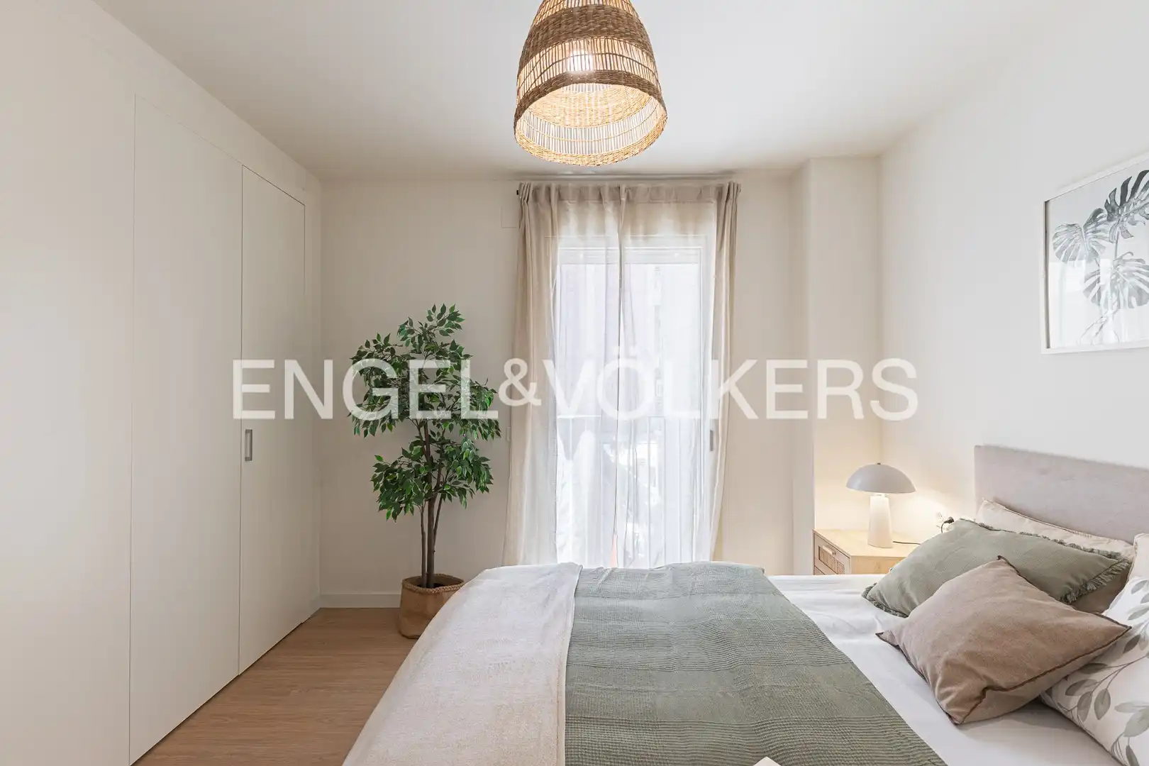 Bedroom of Flat for sale in Barcelona  with Air Conditioner, Heating and Parquet flooring
