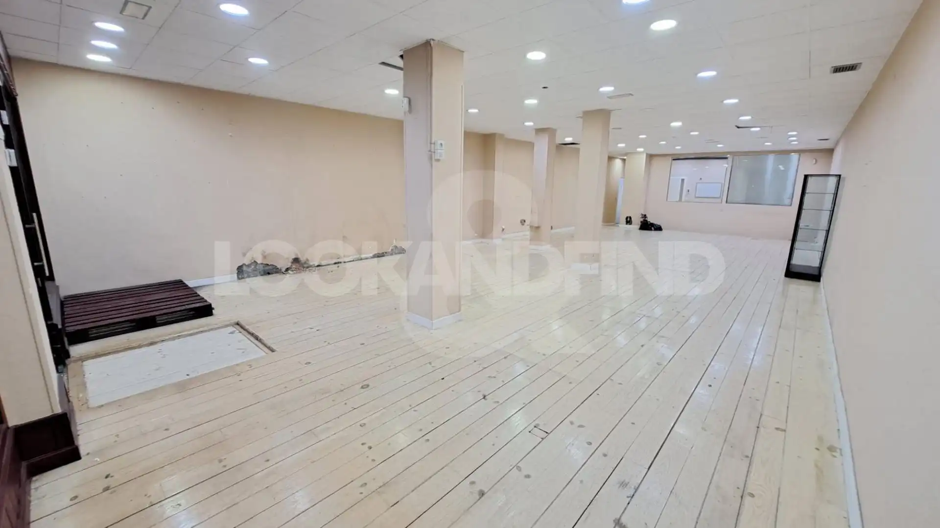 Local comercial en venda a Calle GENERAL EGUIA