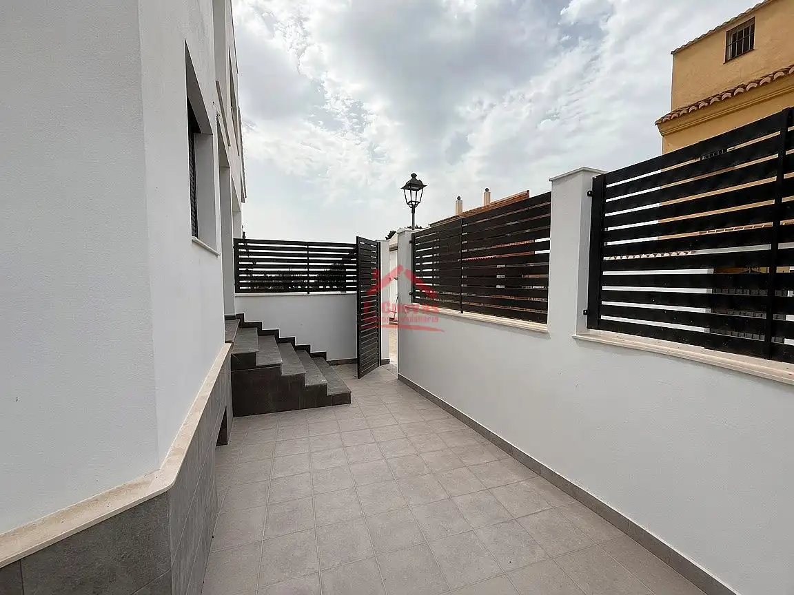 Terrassa de Casa adosada en venda en Vélez-Málaga amb Terrassa i Forn