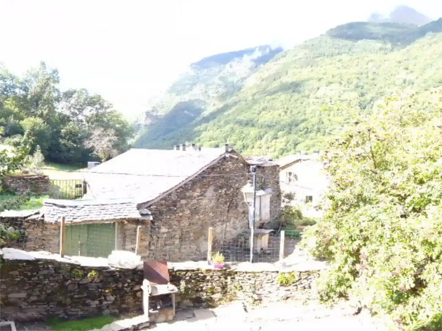 Vista exterior de Finca rústica en venda en Castell de Mur, Lleida