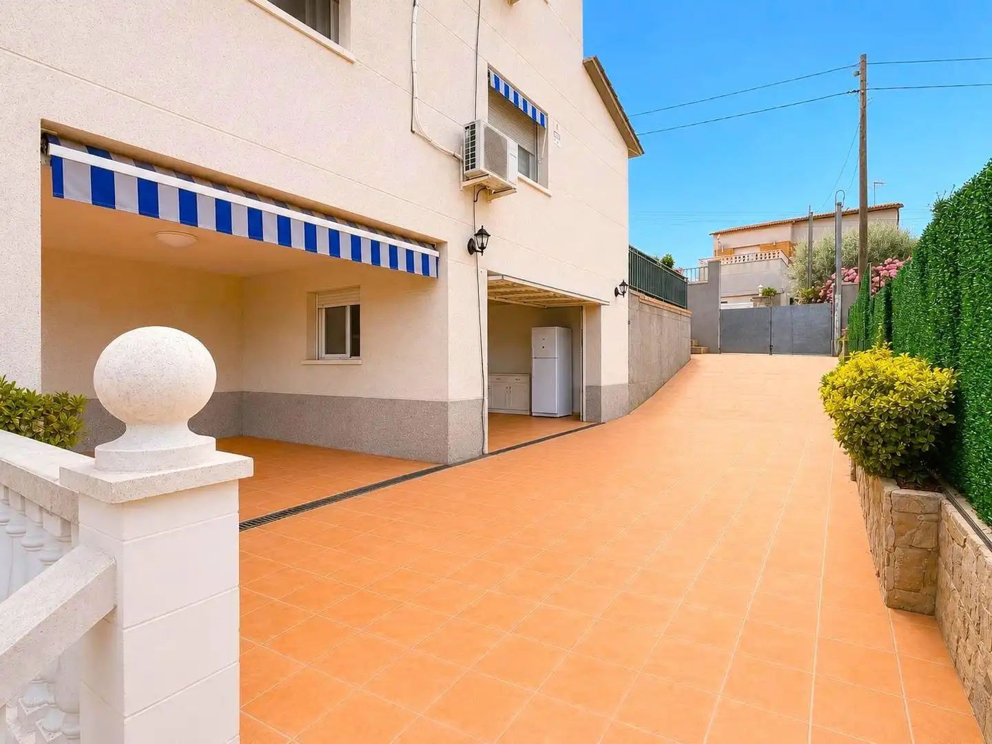 Vista exterior de Casa o chalet en venta en Lliçà d'Amunt con Aire acondicionado, Calefacción y Jardín privado