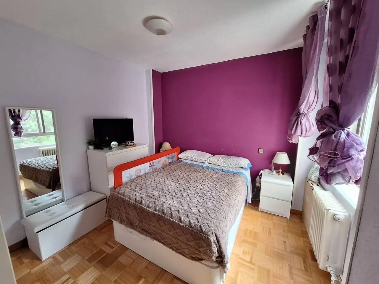 Bedroom of Flat for sale in Fuenlabrada  with Air Conditioner, Heating and Parquet flooring