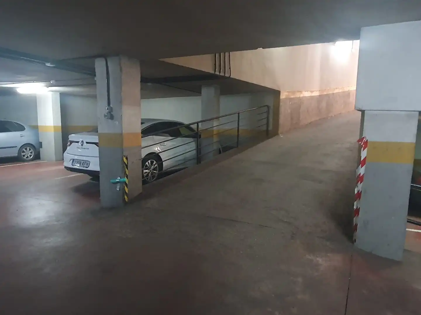 Aparcament de Pis en venda en Puertollano amb Calefacció, Parquet i Moblat