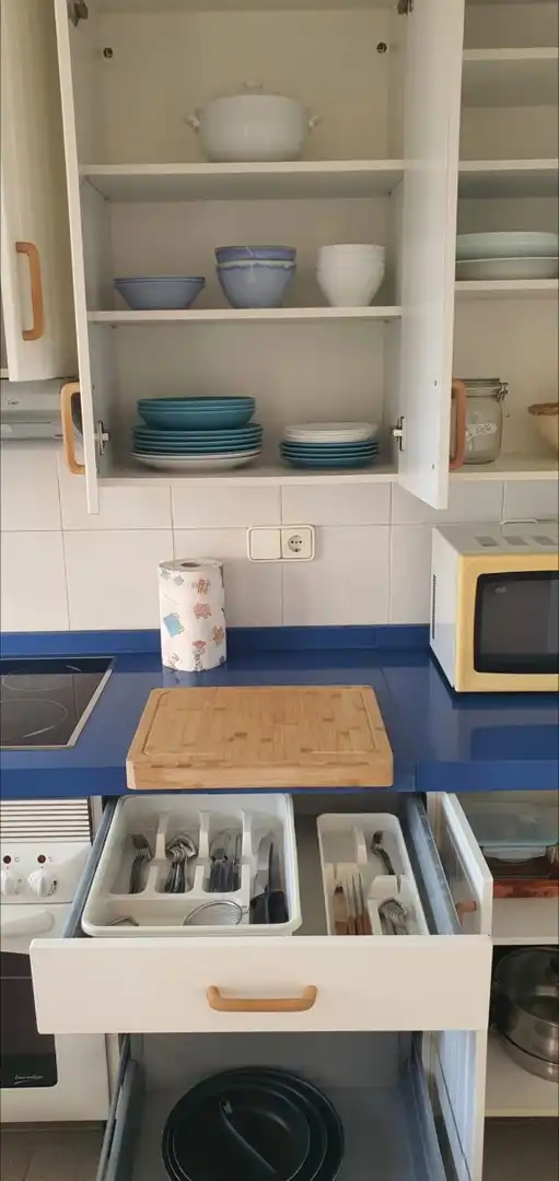 Cocina de Apartamento de alquiler en La Manga del Mar Menor con Calefacción, Piscina y Amueblado