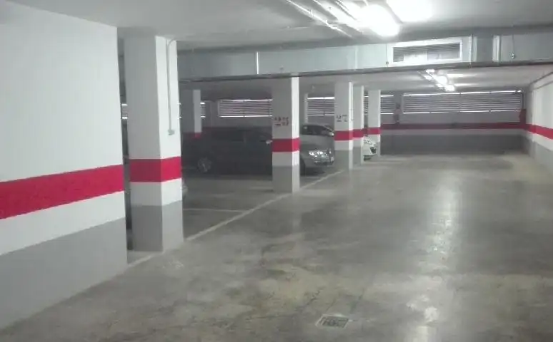 Aparcament amb ascensor en venda a c/ de las losas, imagen 5