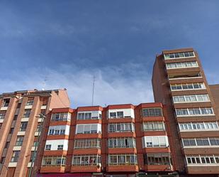 Exterior view of Flat to rent in Valladolid Capital  with Heating, Parquet flooring and Furnished