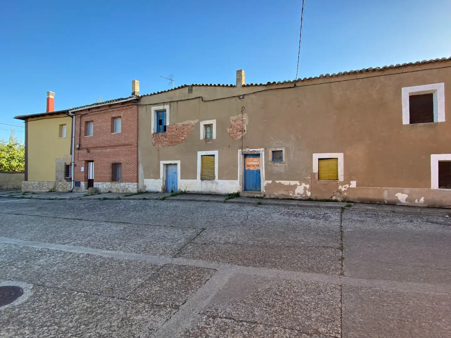 Vista exterior de Casa o xalet en venda en Villasandino amb Jardí privat i Traster